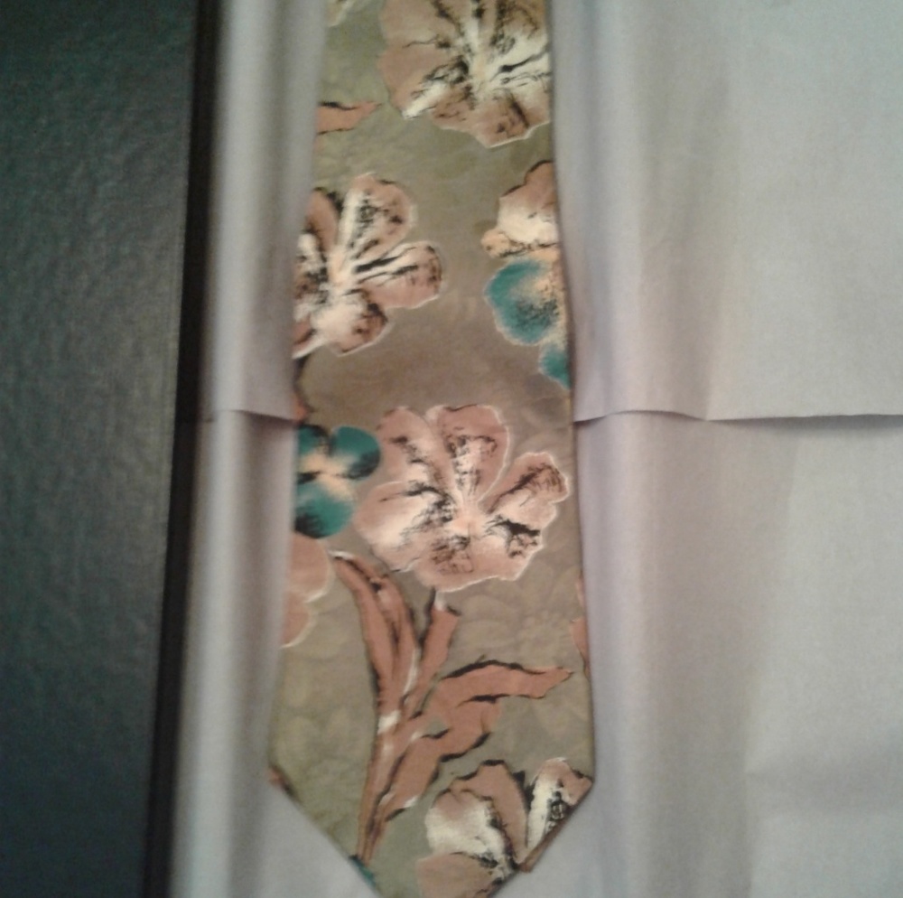 πΊ Oscar de la Renta Floral Tie πΊ - Picture 3 of 6